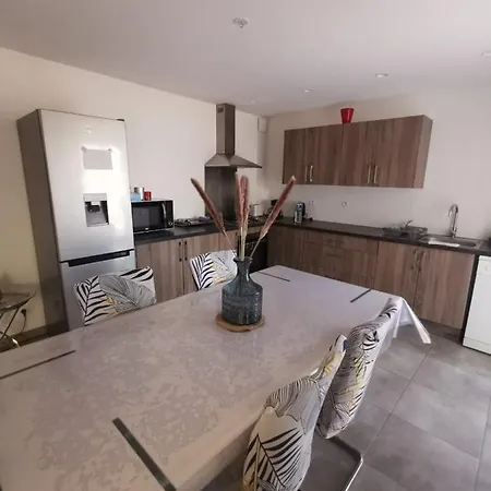 Maison Neuve Contemporaine Parking Apartmán *